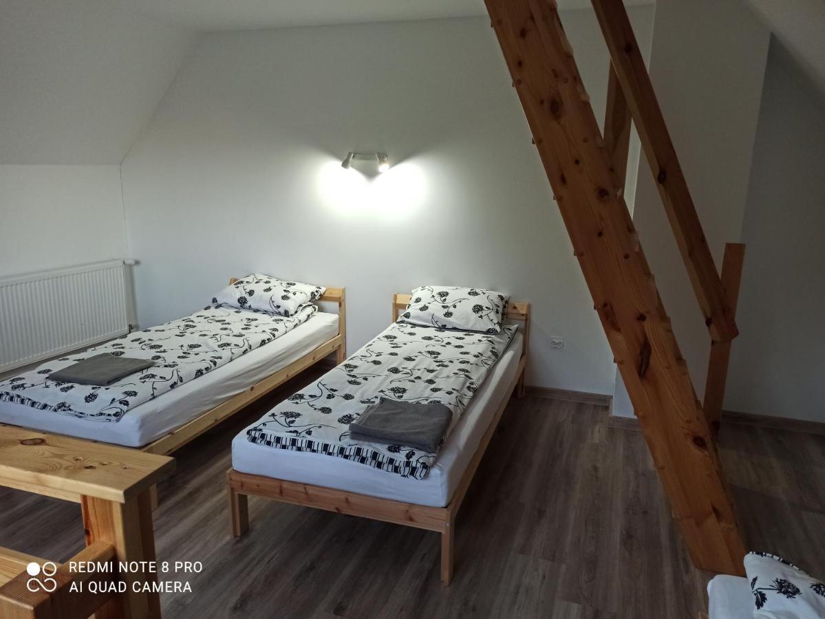 Apartameny Wiktoria I Nikola W Karwiku Pisz Exterior foto