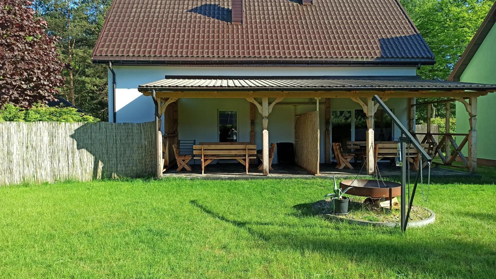 Apartameny Wiktoria I Nikola W Karwiku Pisz Exterior foto